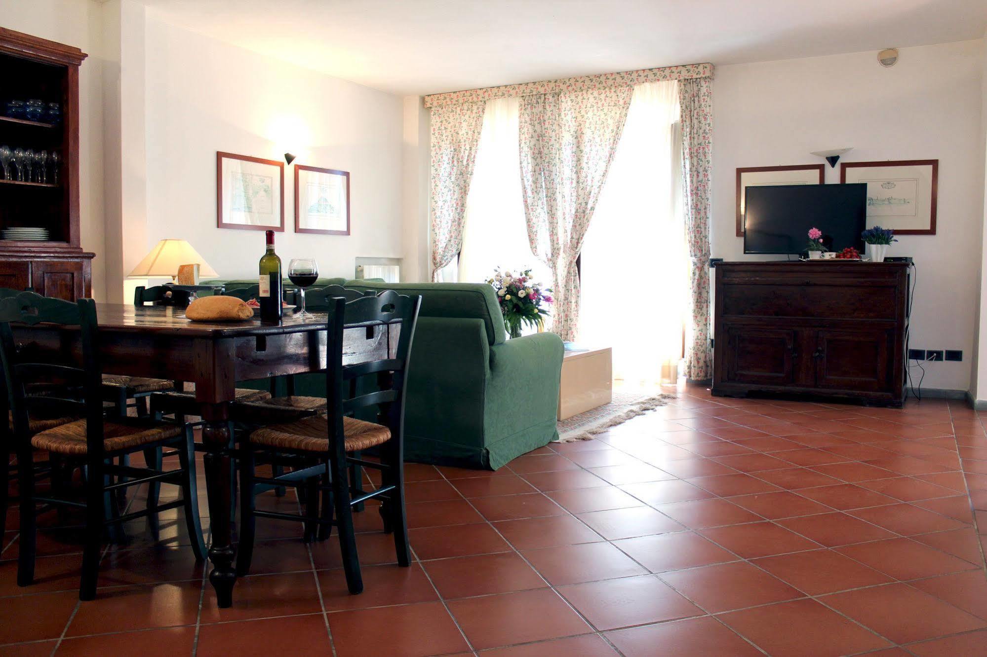 סיינה Villa Agostoli מראה חיצוני תמונה